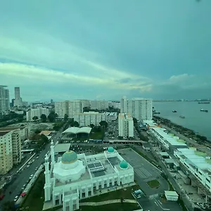 Apartment Premier At Maritime, George Town