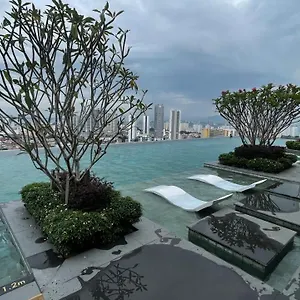 Apartment Beacon Executive 2br At By Wl, George Town