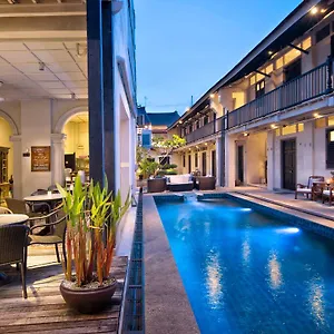 Noordin Mews George Town